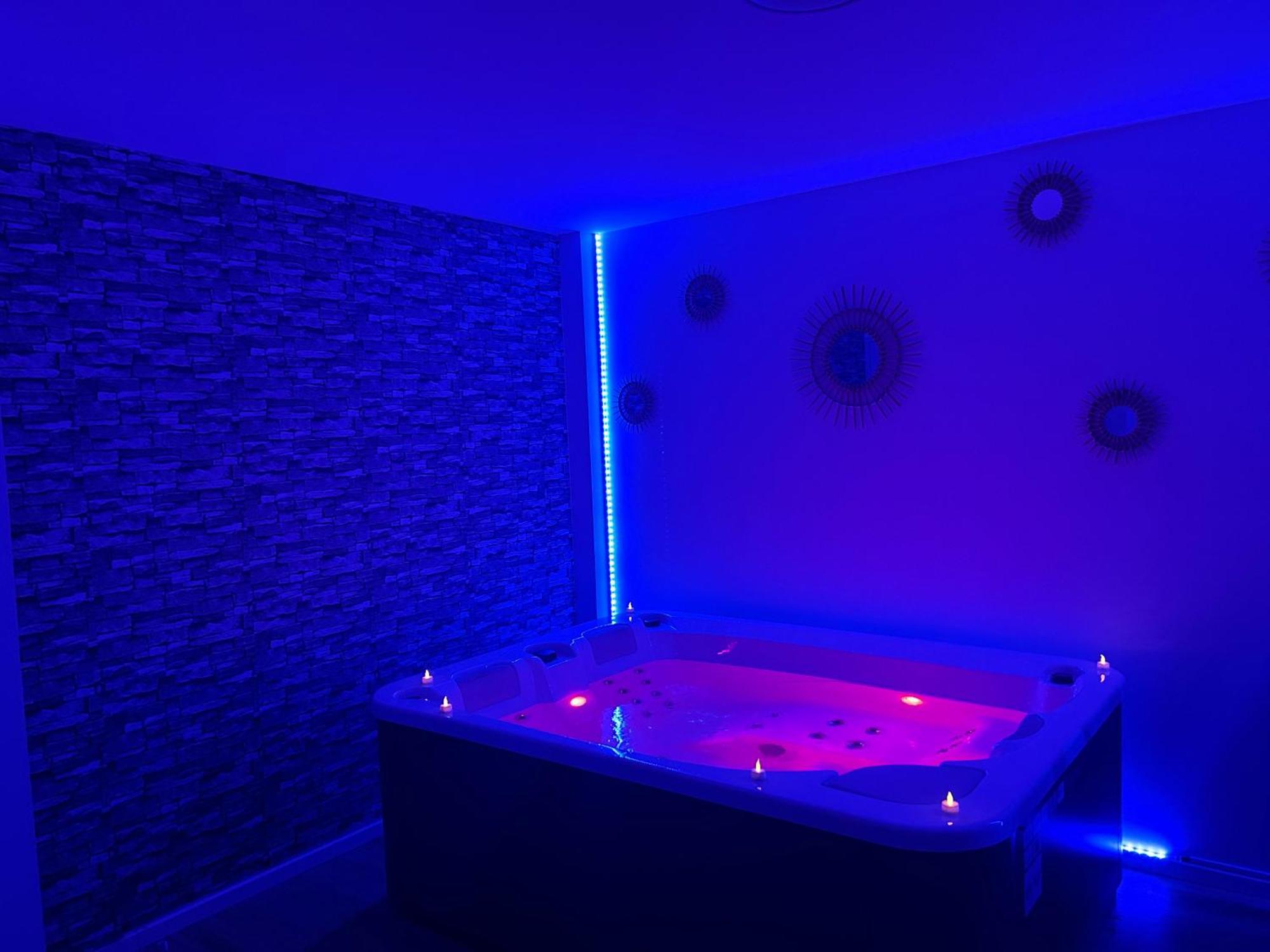 Privatespa Love Room Jacuzzi Privatif Тулуза Екстер'єр фото